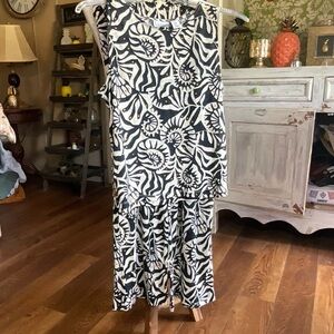 Nicole Miller size medium pants  & top set